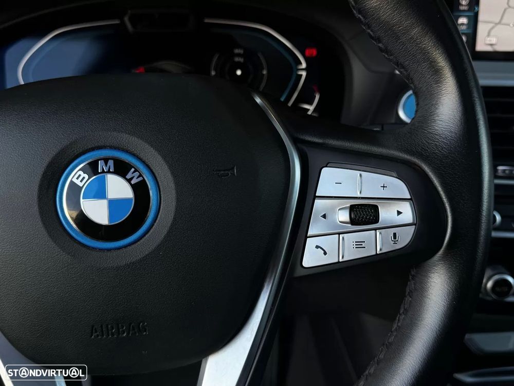 BMW iX3 Impressive - 24