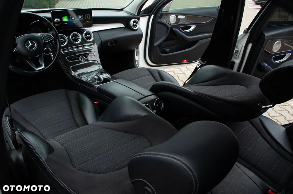 Mercedes-Benz Klasa C 200 7G-TRONIC AMG Line - 17