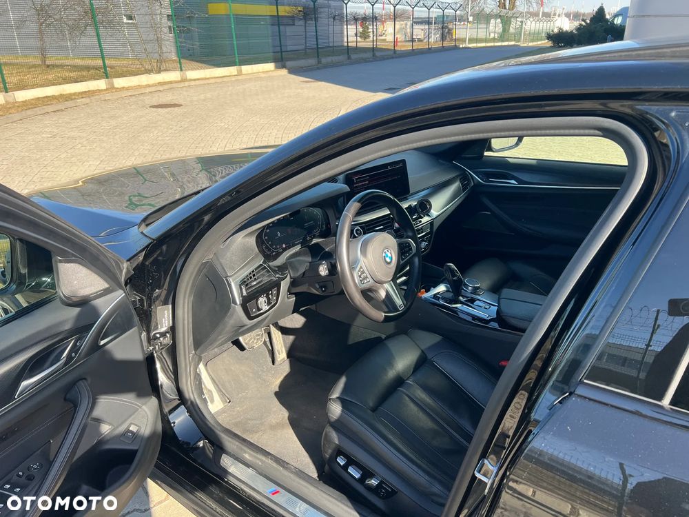 BMW Seria 5 540i xDrive mHEV M Sport sport - 16