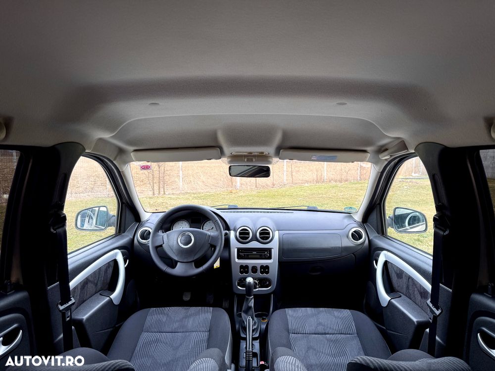 Dacia Logan 1.6 16V Laureate - 7