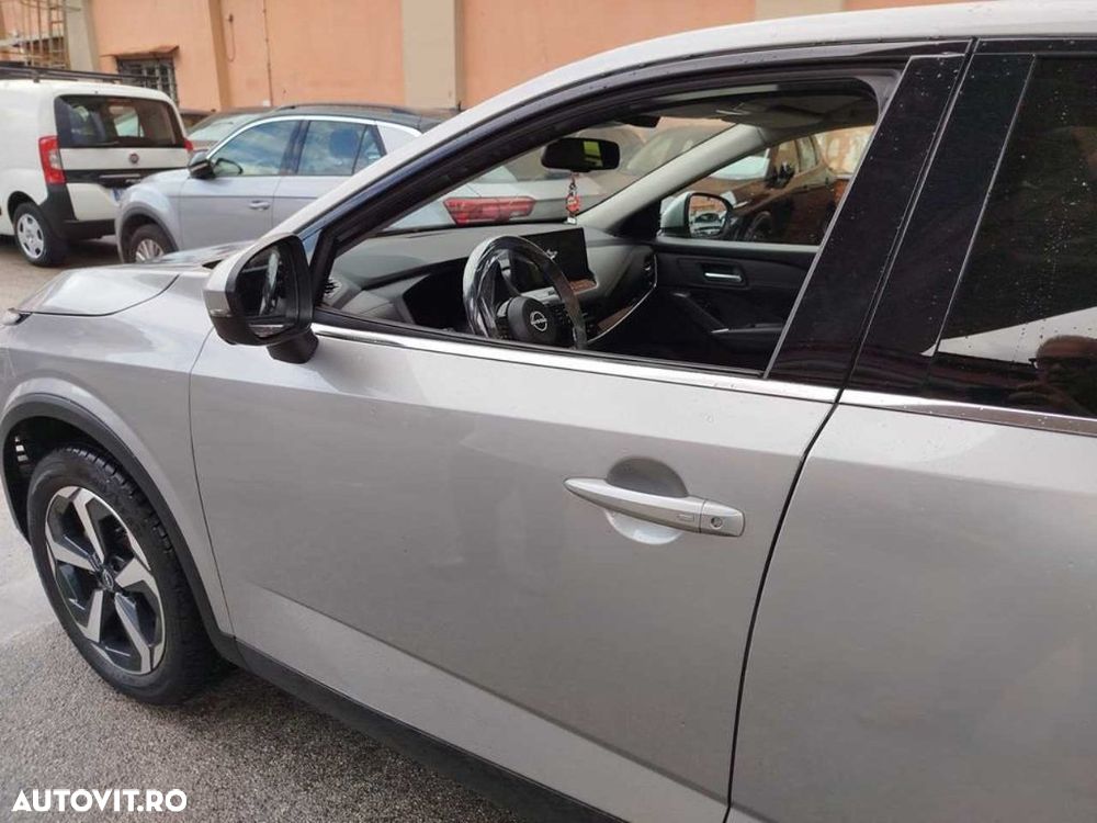 Nissan Qashqai 1.3 DIG-T N-CONNECTA - 33