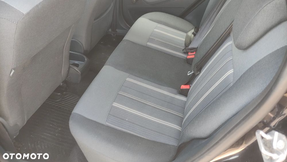 Ford Fiesta 1.25 Ambiente - 8