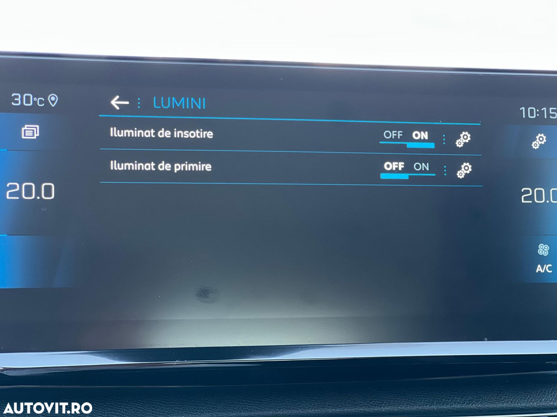 Peugeot 3008 1.2 PureTech 130 EAT8 Active Pack - 19