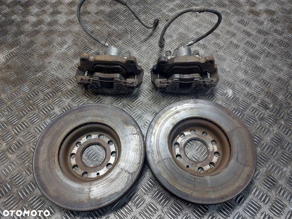 TARCZE HAMULCOWE PRZÓD + KLOCKI + ZACISKI VOLKSWAGEN GOLF V 1.9 TDI - 2