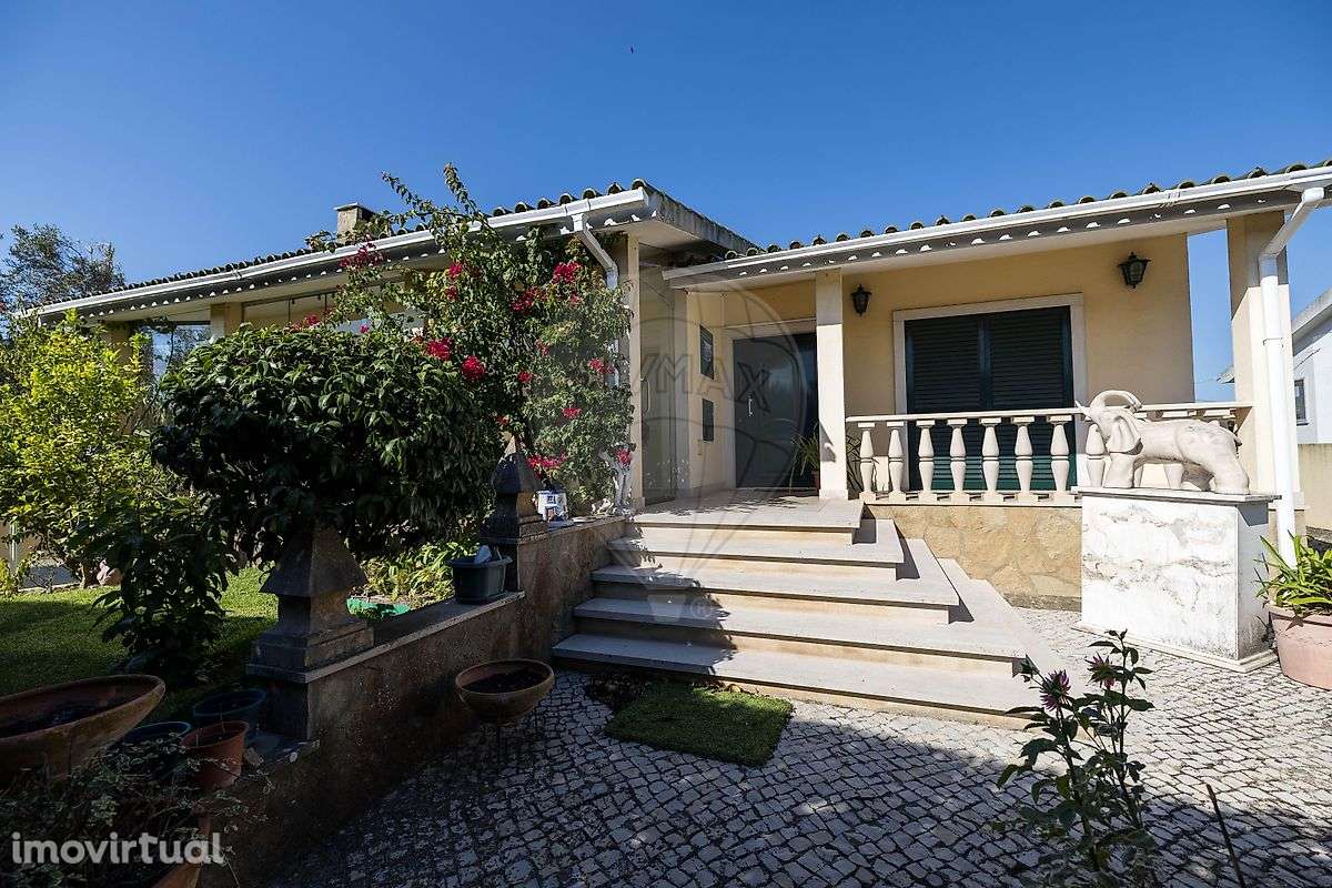 Moradia T4 para venda - Grande imagem: 3/48