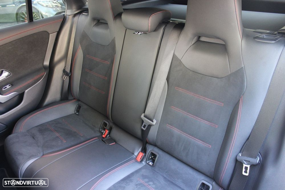 Mercedes-Benz CLA 180 d Shooting Brake AMG Line Aut. - 19