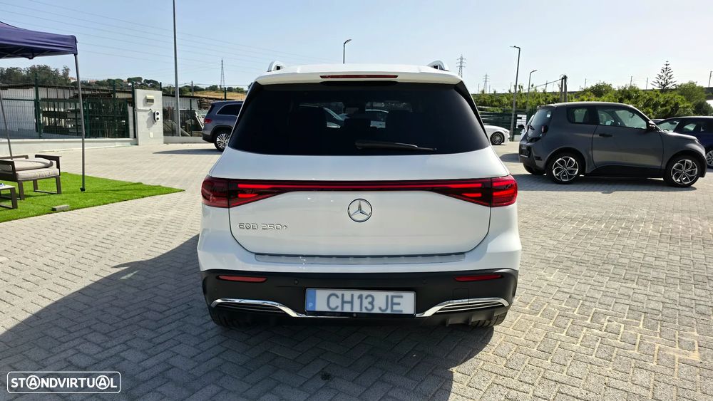 Mercedes-Benz EQB 250+ AMG Line - 8