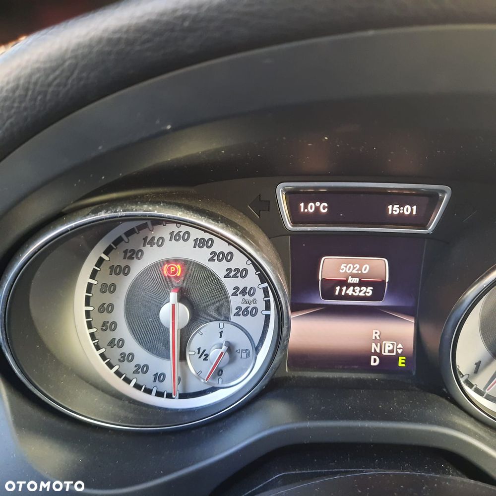 Mercedes-Benz CLA 200 d 7G-DCT SCORE - 5