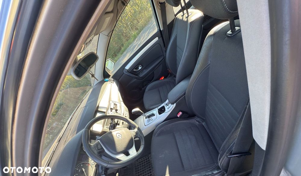 Renault Laguna 2.0 DCi Initiale - 6
