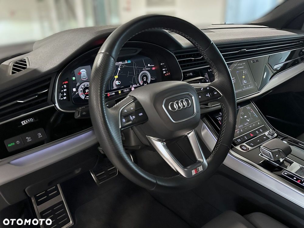 Audi SQ8 - 14