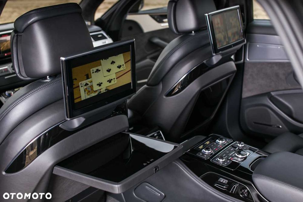 Audi A8 - 6