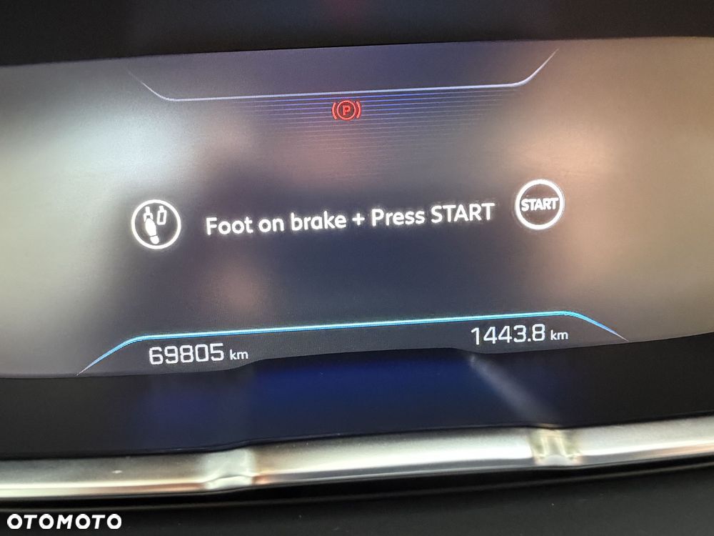 Peugeot 3008 1.6 PureTech GPF Allure S&S EAT8 - 4