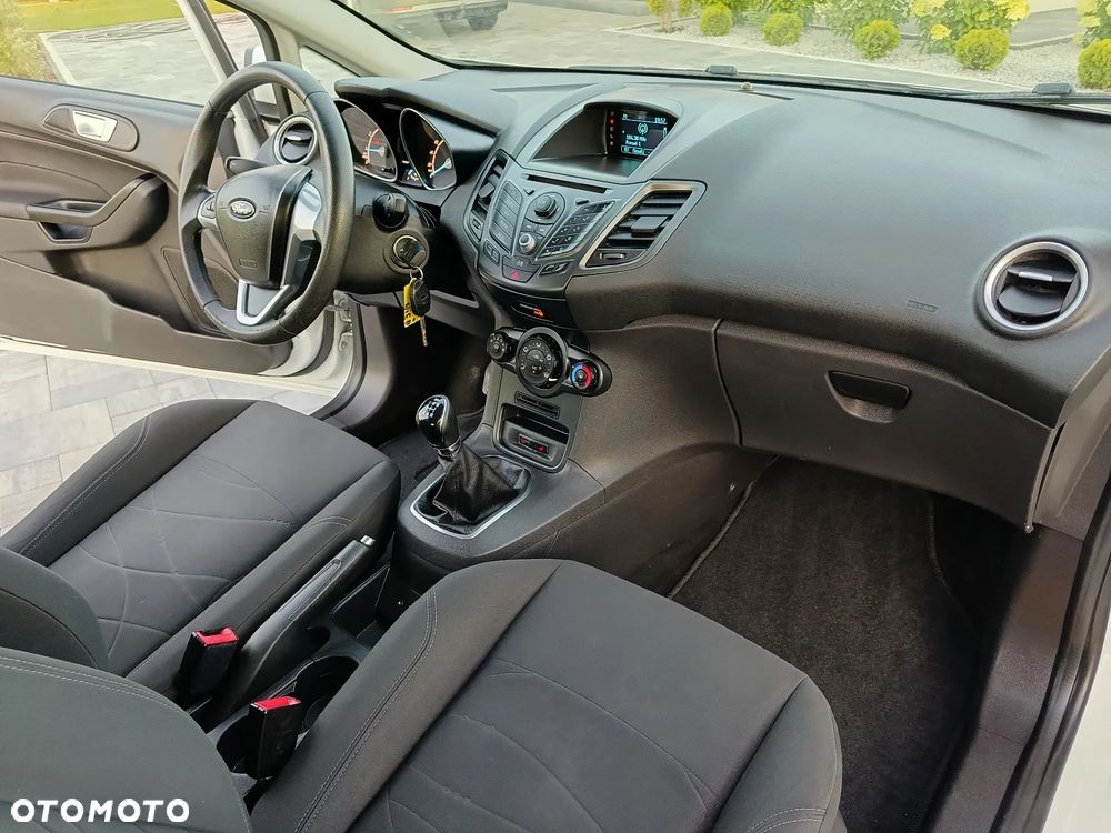 Ford Fiesta - 9