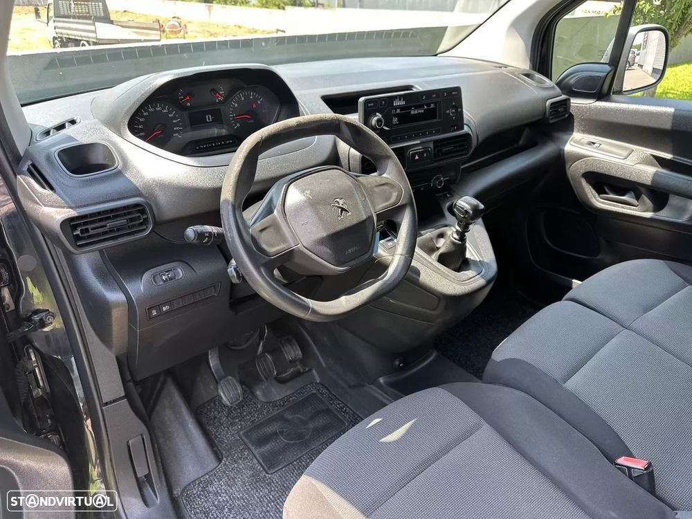 Peugeot partner 1.5 hdi 3 lugares - 25