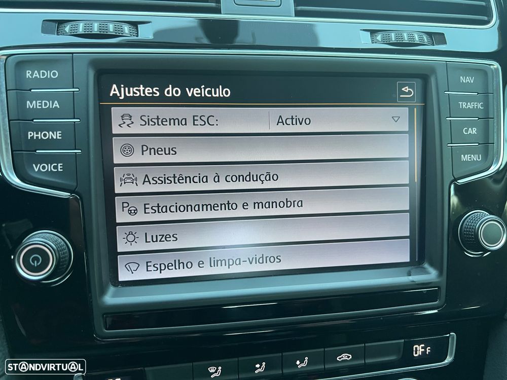 VW Golf 1.6 TDi Highline - 21