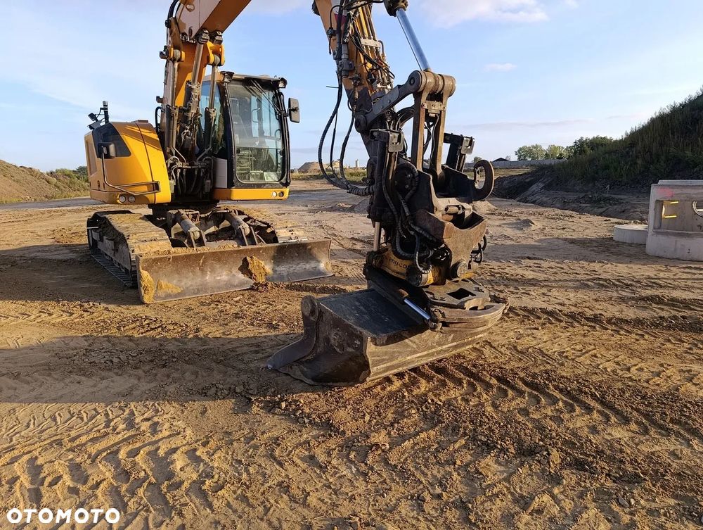 Liebherr R 914 Compact - 24