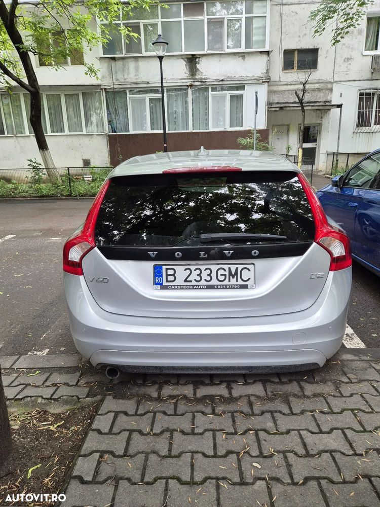 Volvo V60 D2 DRIVe Momentum - 9