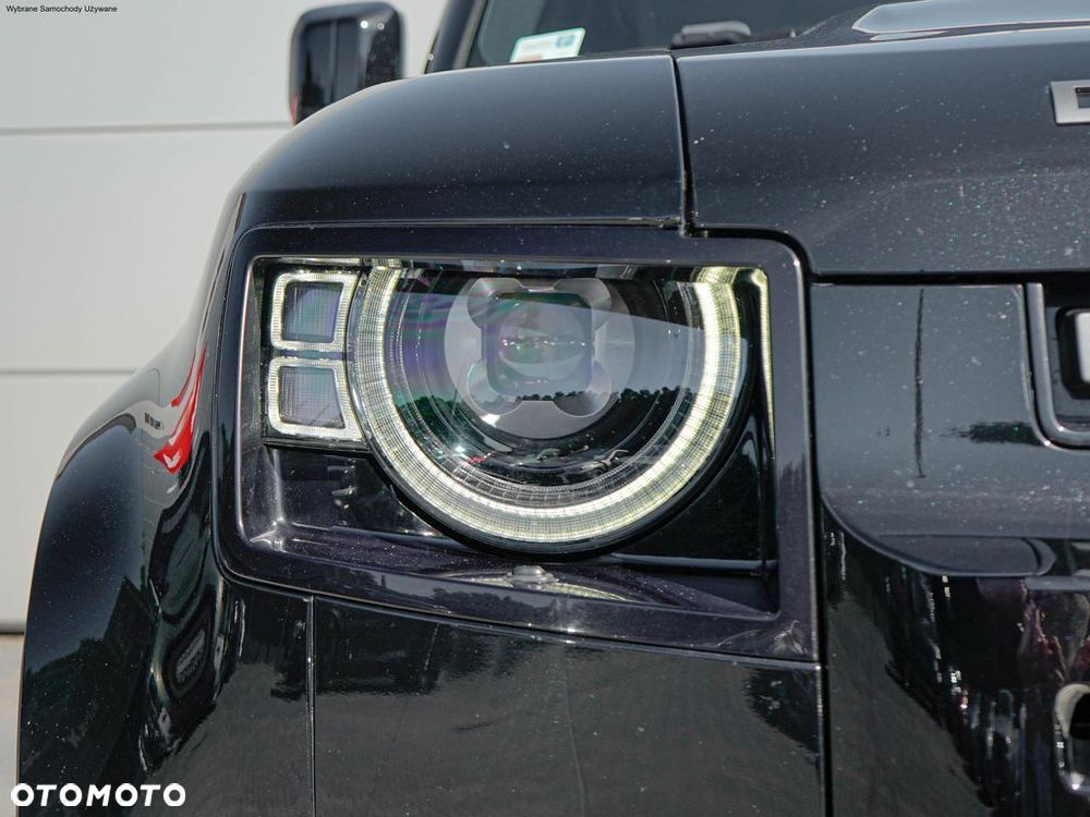 Land Rover Defender - 9