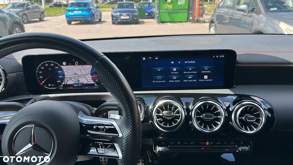 Mercedes-Benz CLA 200 7G-DCT - 15