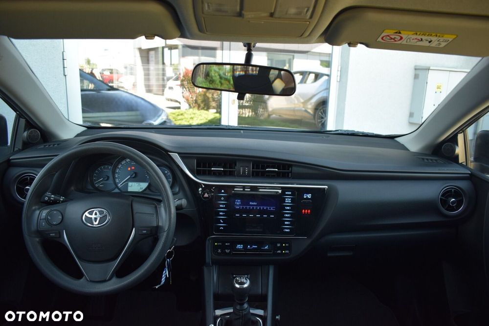 Toyota Auris 1.33 VVT-i Active - 16