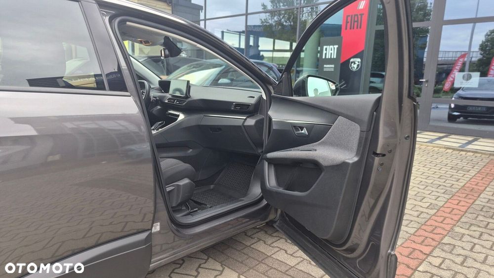 Peugeot 3008 1.2 PureTech Active Pack S&S EAT8 - 19