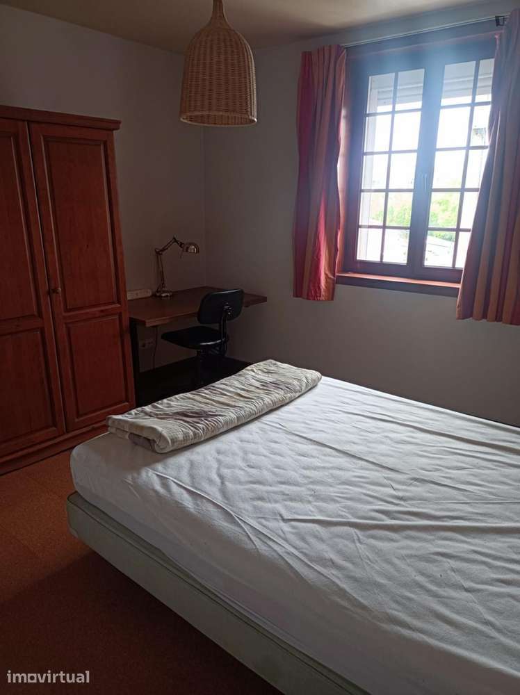 Quarto - localizado em Paranhos Porto - Grande imagem: 2/15