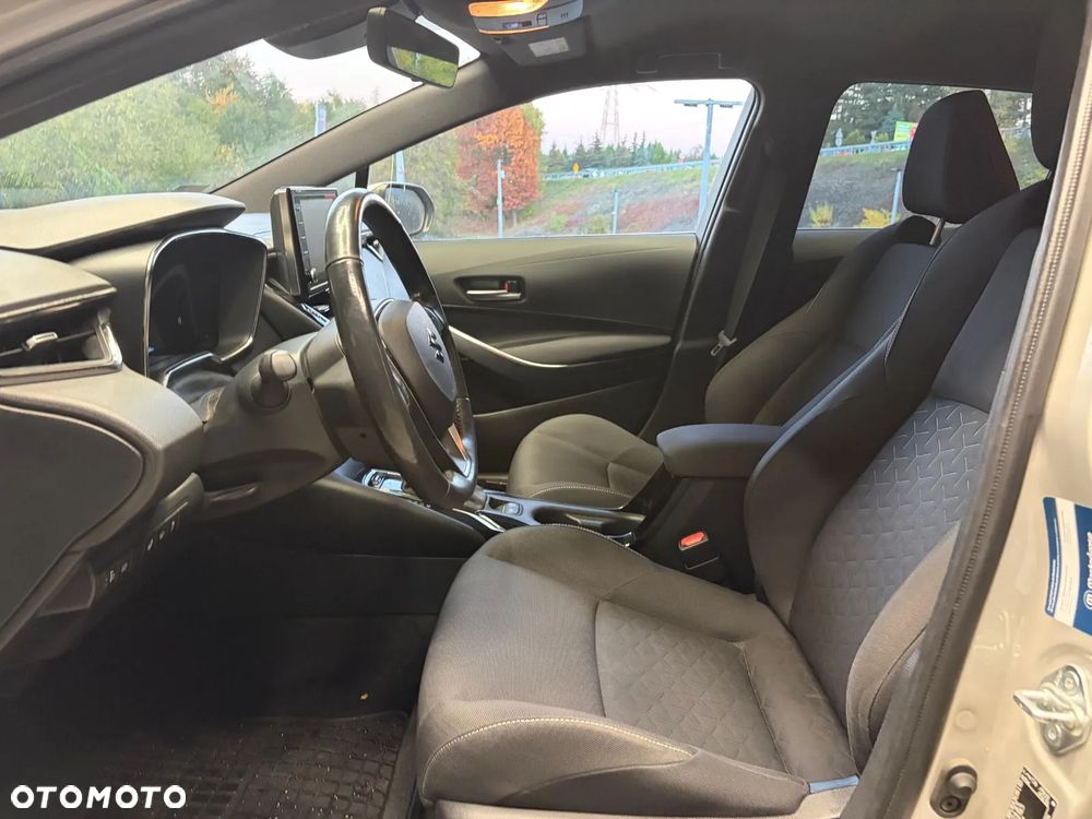 Suzuki Swace 1.8 Hybrid Premium Plus CVT - 12