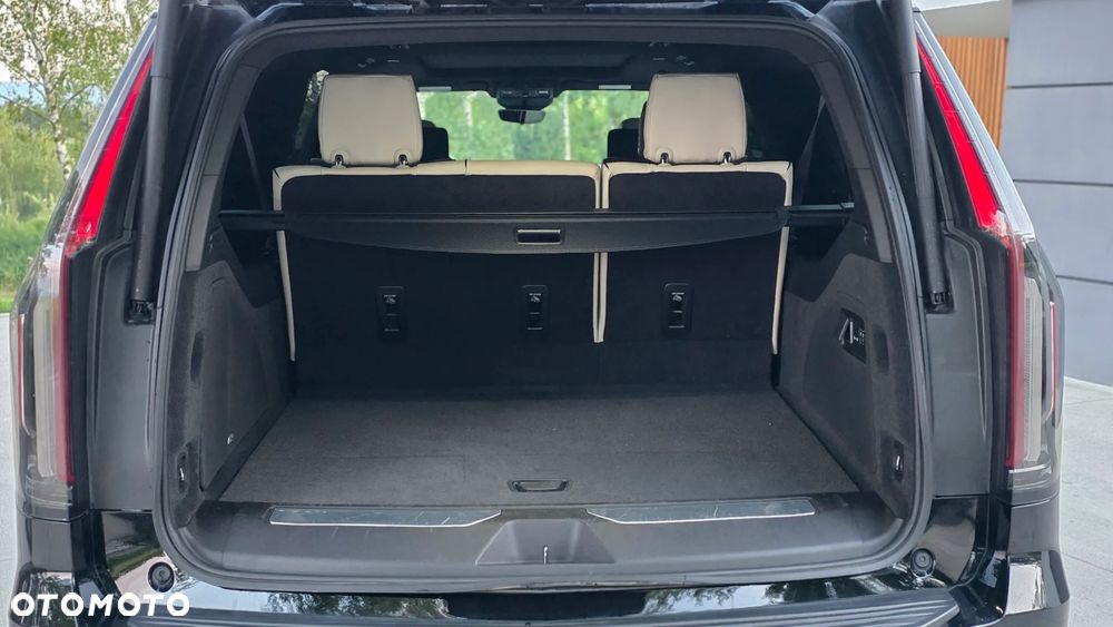 Cadillac Escalade ESV 6.2 V8 AWD AT Platinum - 11
