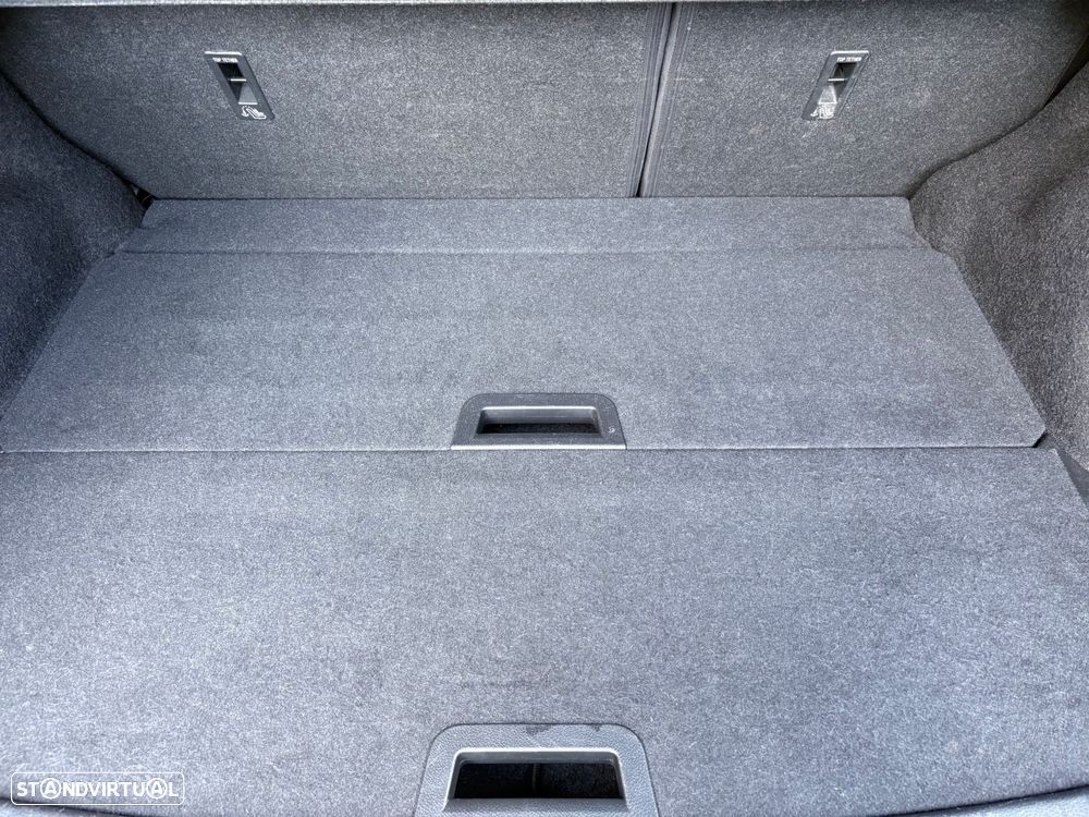 Nissan Qashqai 1.2 DIG-T N-Connecta 18 - 28