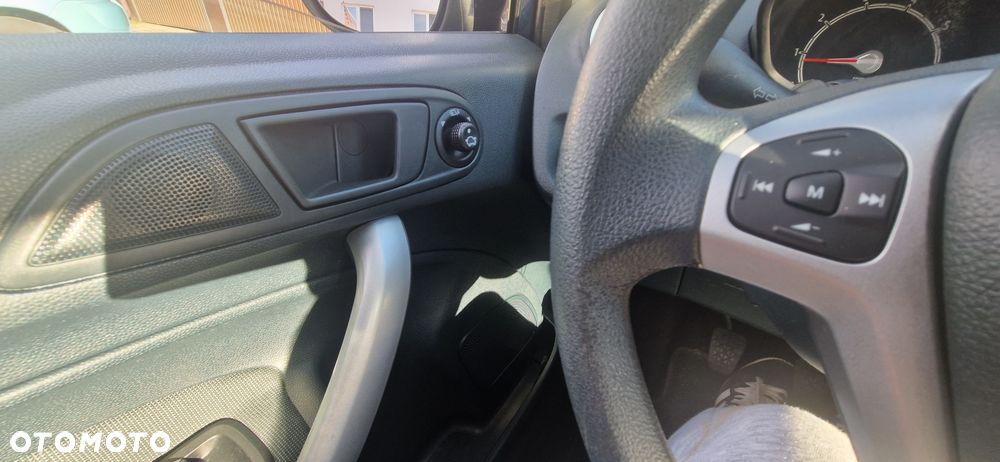 Ford Fiesta 1.25 Viva - 18