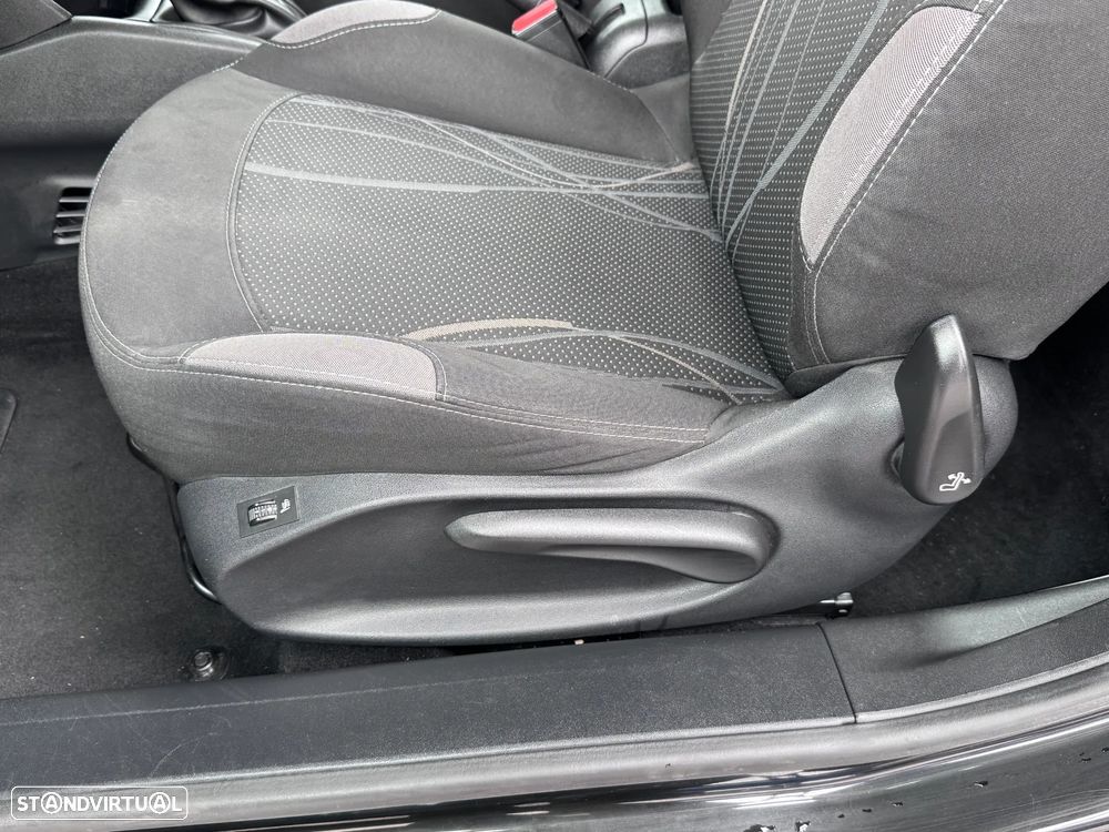 Peugeot 208 68 VTI Active - 23