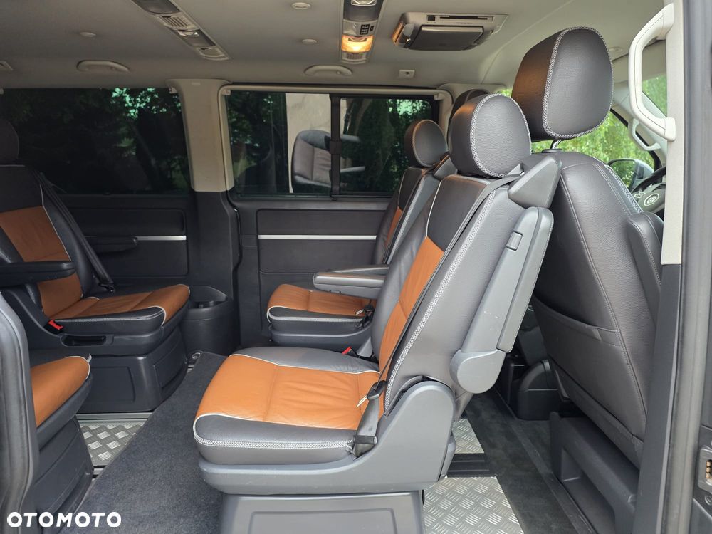 Volkswagen Multivan - 9