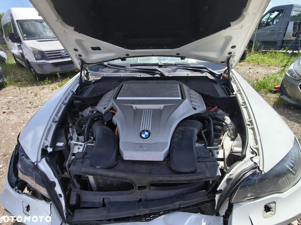 BMW X6 - 11