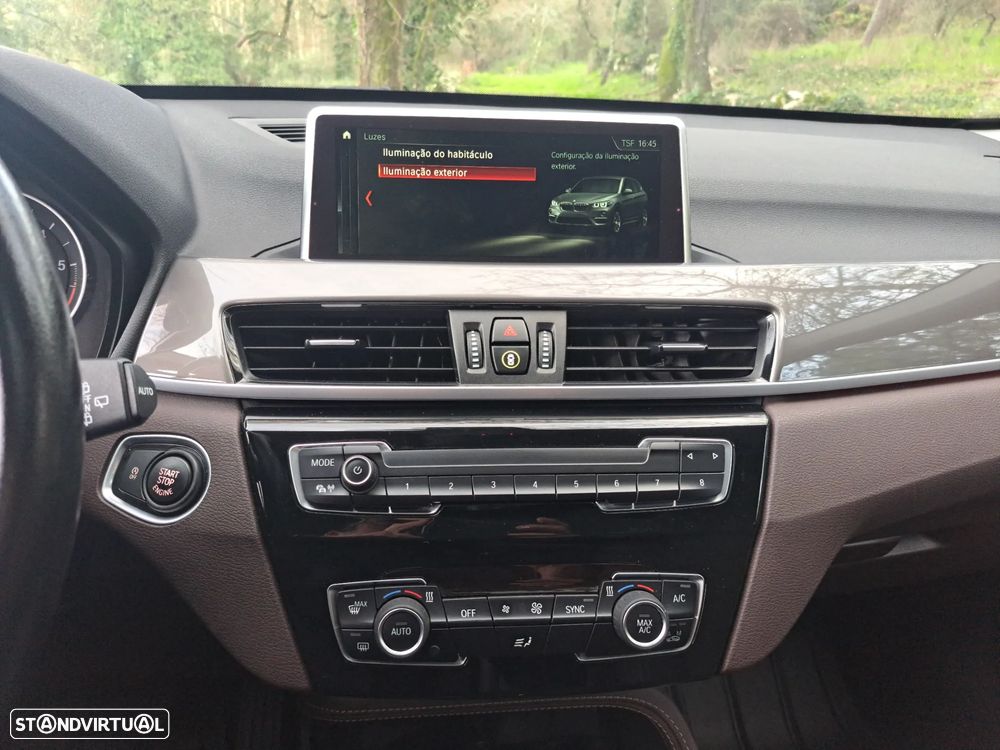 BMW X1 sDrive18d Aut. xLine - 35