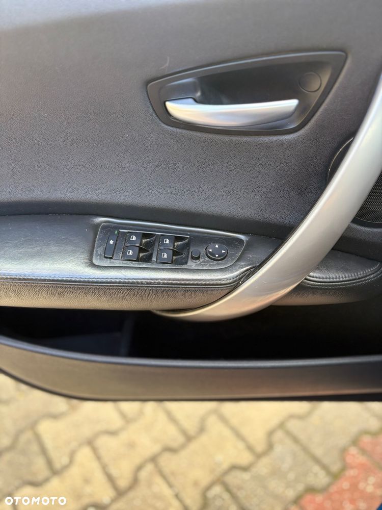 BMW Seria 1 120d - 14