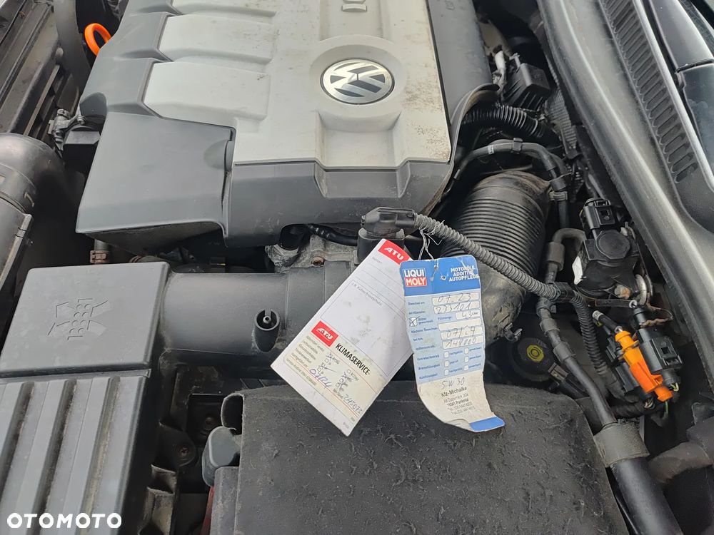 Volkswagen Golf 2.0 TDI DPF Comfortline - 28