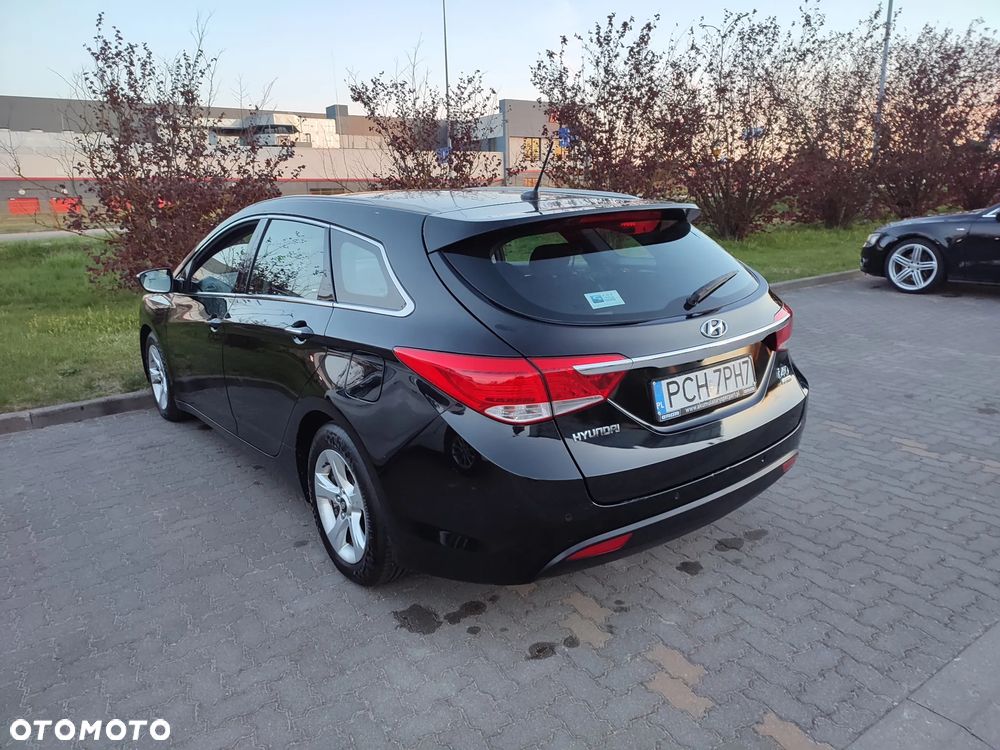 Hyundai i40 Kombi 1.7 CRDi DCT Premium - 22