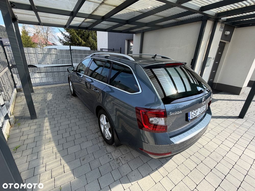 Skoda Octavia 2.0 TDI 4x4 DSG L&K - 9