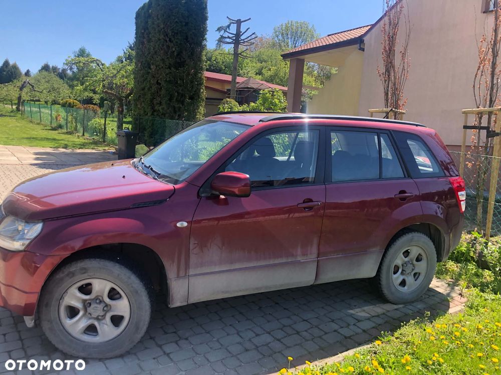 Suzuki Grand Vitara 2.0 - 5