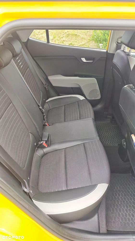 Kia Stonic 1.0 T-GDI MHEV L Business Line - 11