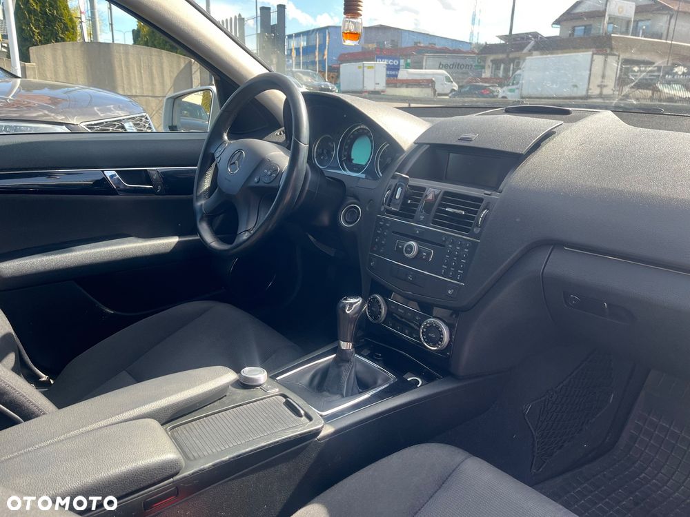 Mercedes-Benz Klasa C 200 CDI DPF Classic - 10