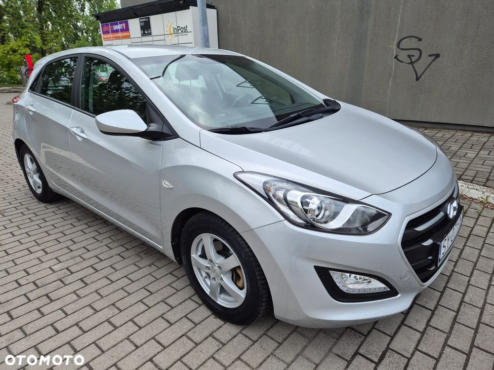 Hyundai i30 blue 1.6 GDI Trend - 6
