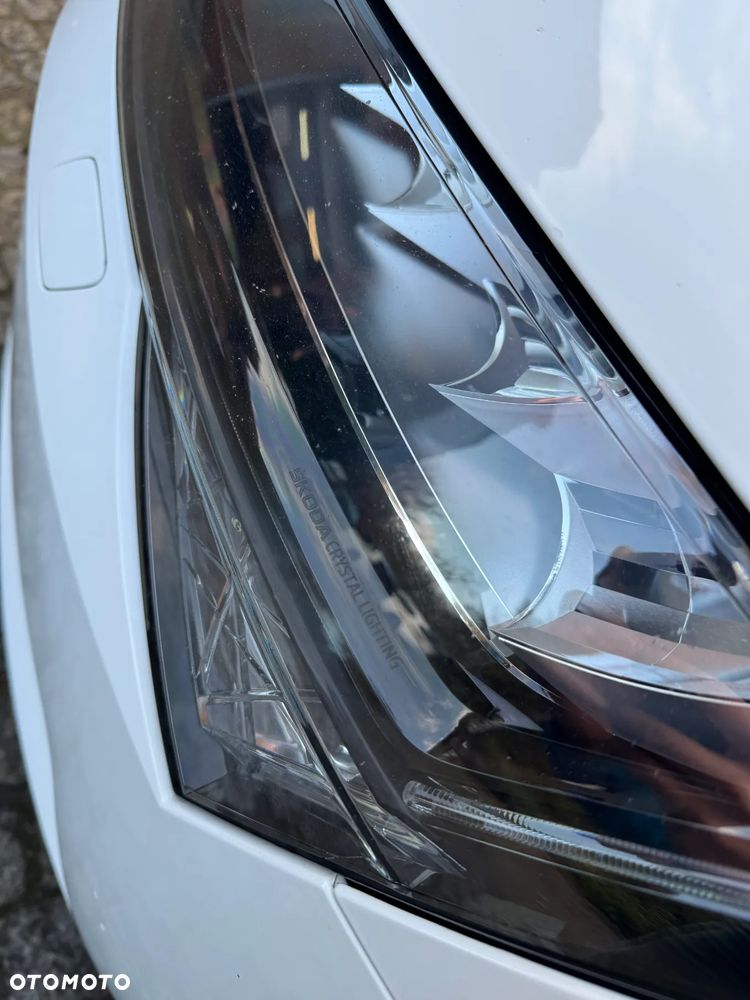 Skoda Superb 2.0 TDI SCR Ambition - 11