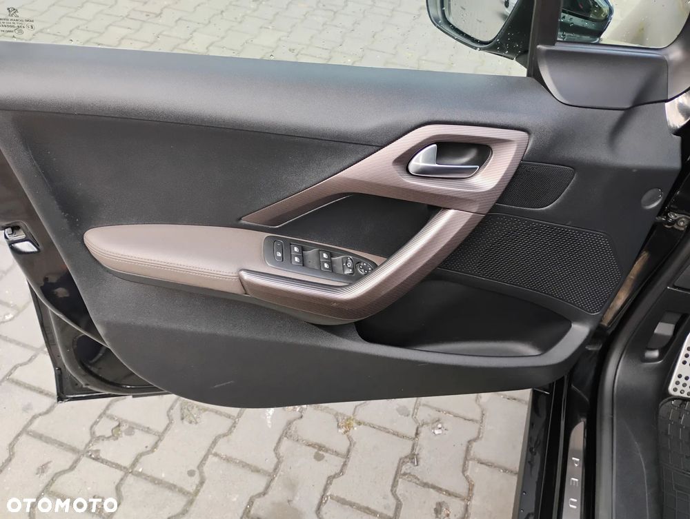 Peugeot 2008 e-HDi FAP 115 STOP & START Business-Line - 12