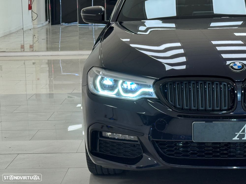 BMW 530 e Pack Desportivo M - 11