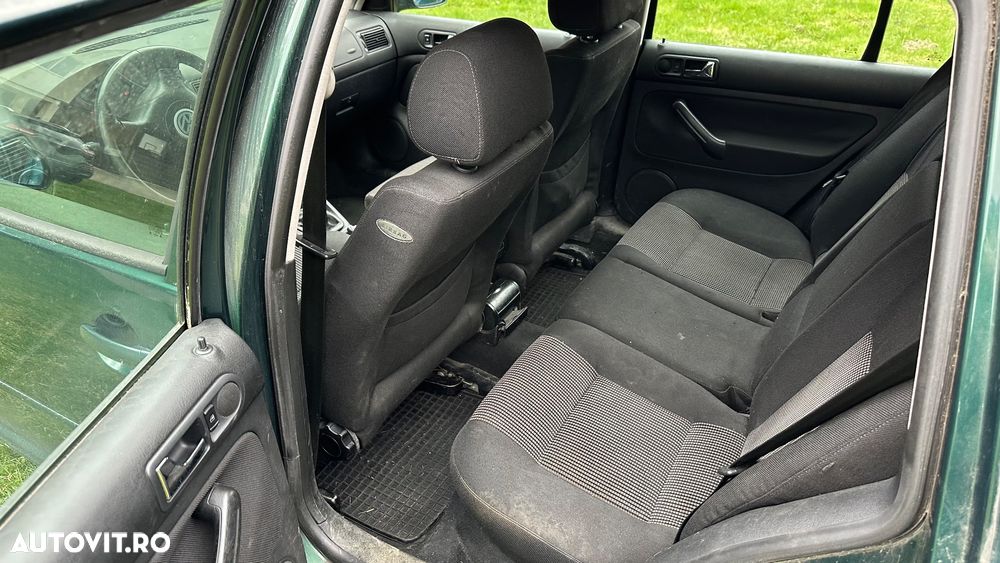 Volkswagen Golf 1.9 TDI - 7