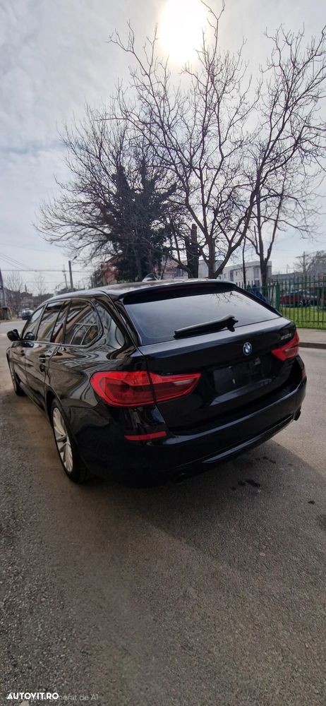 BMW 5 Series 2019 — imagine 8