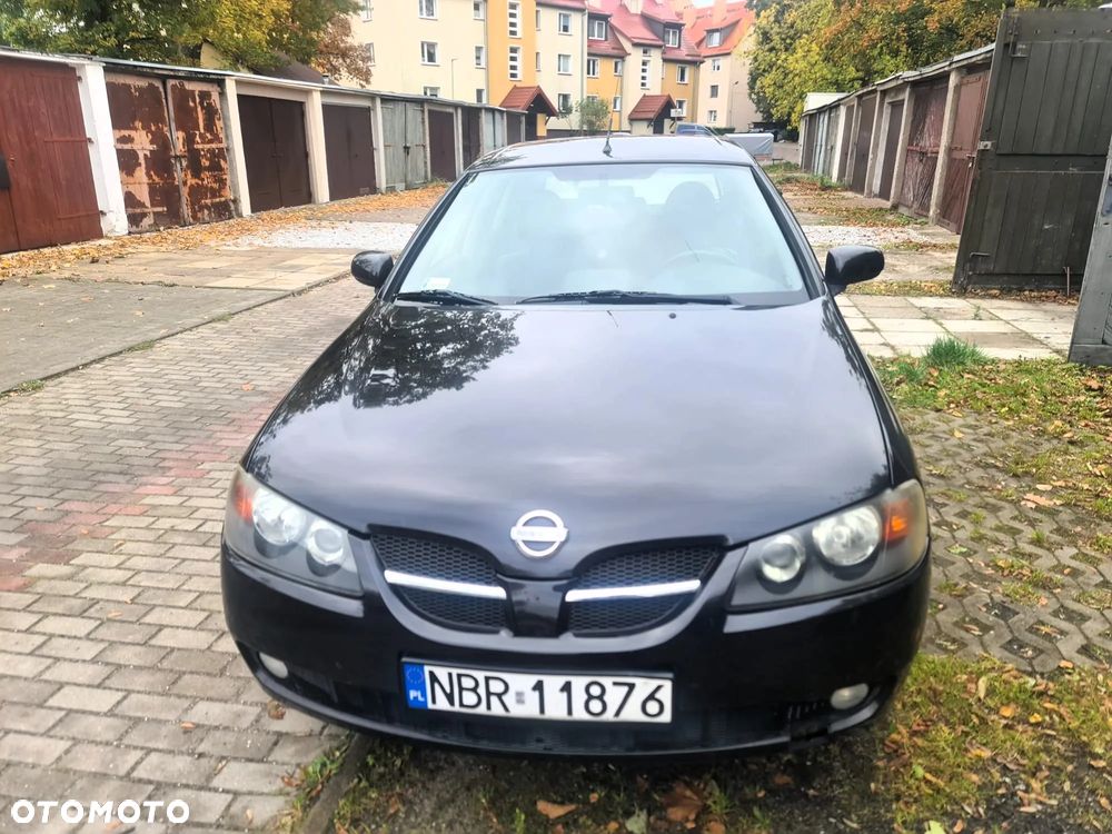 Nissan Almera