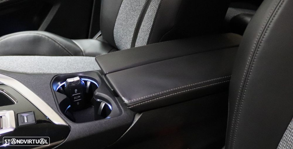 Peugeot 5008 1.5 BlueHDi GT Line EAT8 - 35