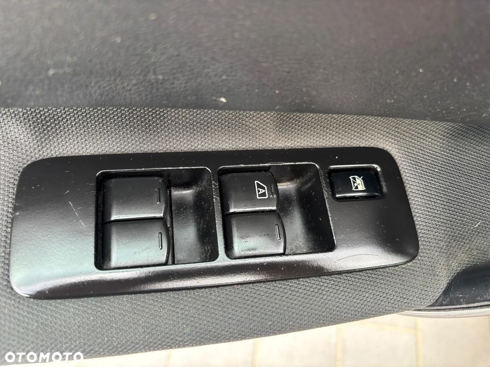 Nissan Qashqai 1.6 visia - 16
